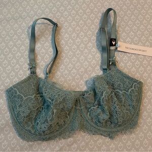 Victorias Secret Dream Angels Push up with out padding lace bra
